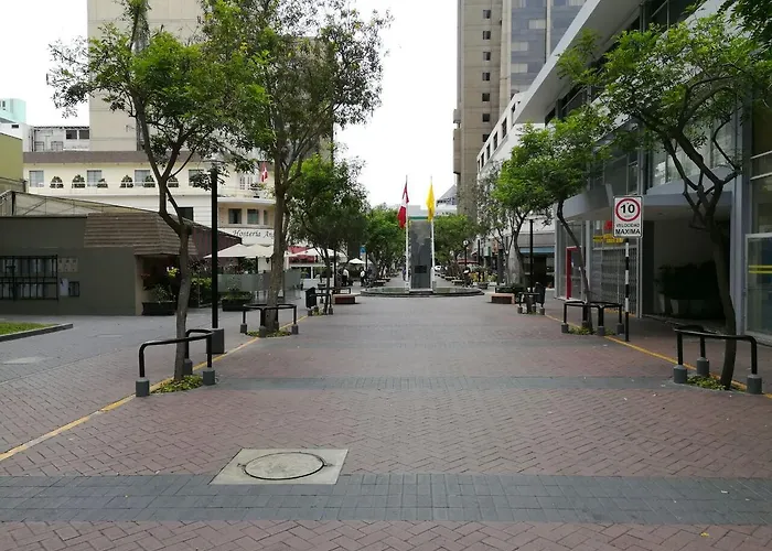 Apartamento Miraflores Boulevard Tarata