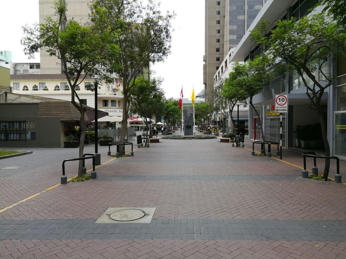 Miraflores Boulevard Tarata *